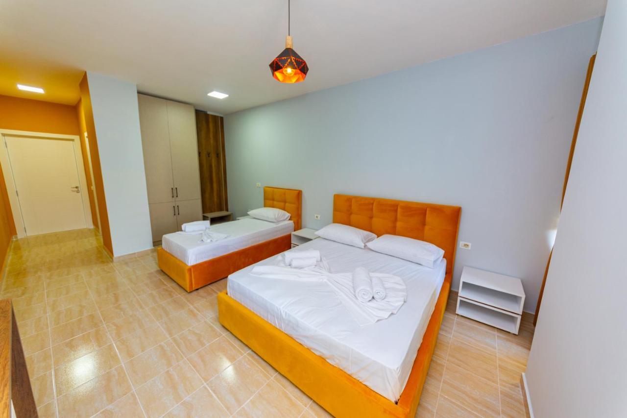 Ponari S Hotel Kryemëdhej Extérieur photo