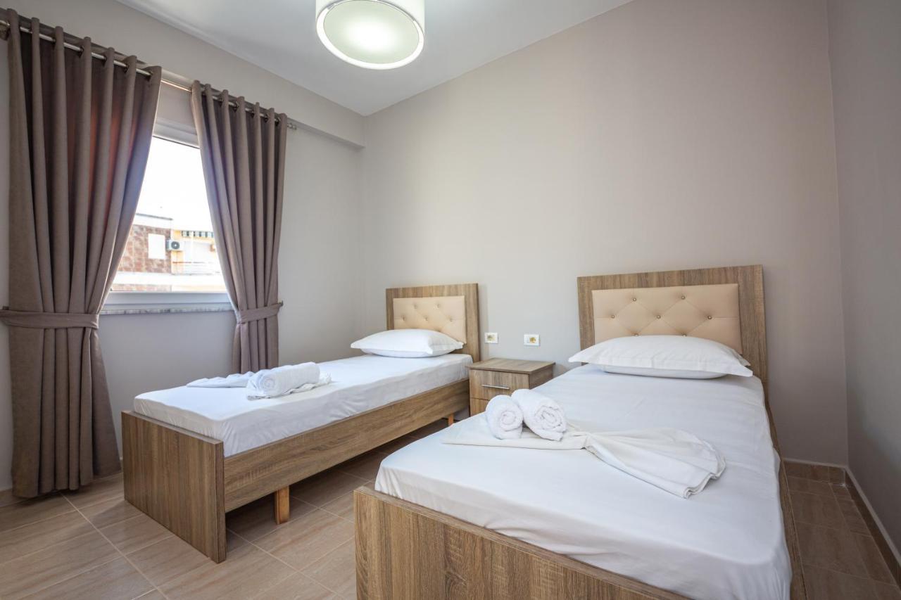 Ponari S Hotel Kryemëdhej Extérieur photo