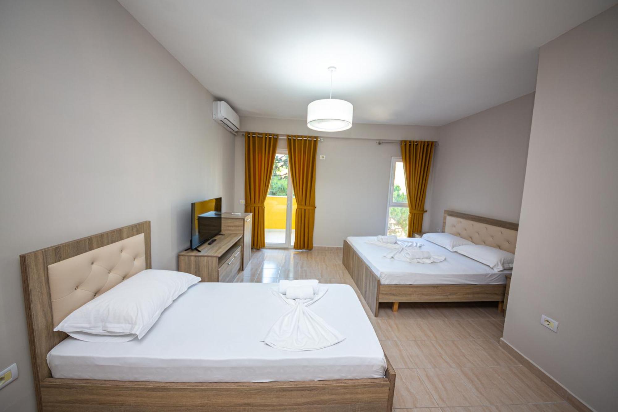 Ponari S Hotel Kryemëdhej Chambre photo